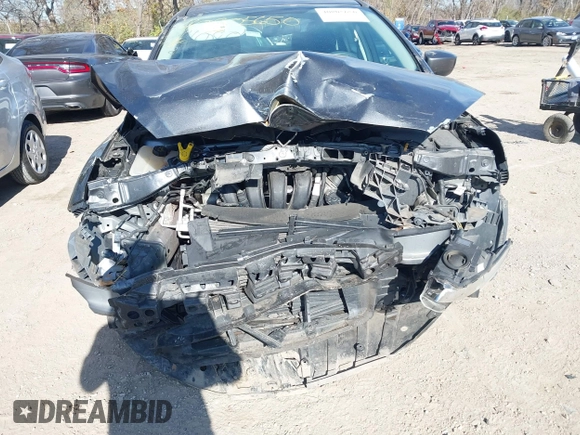 2018 Ford Focus SE z VIN 1FADP3F2XJL316101, wystawiony jako IAAI lot #40805650 z przebiegiem 53 551 mil mil oraz . Historia ofert i sprzedaży dostępna na DreamBid. Obrazek 6.