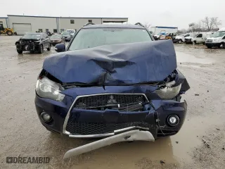 2010 Mitsubishi Outlander SE with VIN JA4AS3AW3AZ009561, listed as a Copart auction lot 47609525 with 112,961 mi miles and Salvage Title. Bid and sale history available at carsss.com. Image 5.