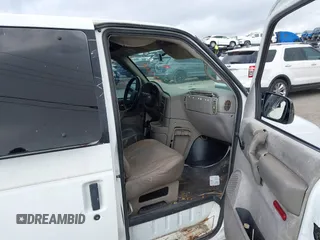 2004 Chevrolet Astro Cargo Van with VIN 1GCDM19X54B128451, listed as a IAAI auction lot 41231618 with 322,091 mi miles. Bid and sale history available at carsss.com. Image 5.