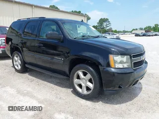 2008 Chevrolet Tahoe 2LT with VIN 1GNFC13048R147309, listed as a IAAI auction lot 42232493 with 87,027 mi miles and . Bid and sale history available at DreamBid. Image 1.