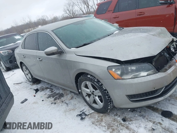 2012 Volkswagen Passat SE с VIN 1VWBH7A3XCC097453, выставлен на аукционе IAAI как лот 41623676 с пробегом 155 721 миль миль и . История ставок и продаж доступна на DreamBid. Изображение 13.