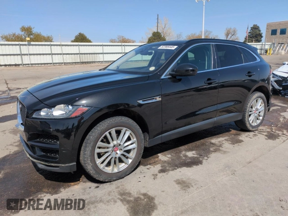 2019 Jaguar F-Pace 25t Prestige z VIN SADCK2FX8KA397627, wystawiony jako Copart lot #52366445 z przebiegiem 101 727 mil mil oraz Szkoda całkowita • Salvage title. Historia ofert i sprzedaży dostępna na DreamBid. Obrazek 1.