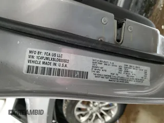 2020 Jeep Cherokee Altitude with VIN 1C4PJMLX8LD655922, listed as a Copart auction lot 41929855 with 0 mi miles and Salvage Title. Bid and sale history available at carsss.com. Image 13.