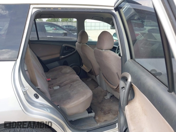 2007 Toyota RAV4 with VIN JTMZD35V875033116, listed as a IAAI auction lot 42186710 with 215,716 mi miles. Bid and sale history available at carsss.com. Image 8.