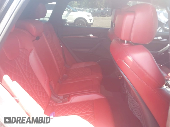 2018 Audi SQ5 Premium Plus z VIN WA1A4AFY0J2236191, wystawiony jako IAAI lot #39742989 z przebiegiem 63 816 mil mil oraz . Historia ofert i sprzedaży dostępna na DreamBid. Obrazek 8.