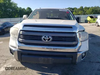 2015 Toyota Tundra SR z VIN 5TFCW5F16FX019046, wystawiony jako Copart lot #57388105 z przebiegiem 123 122 mil mil oraz Szkoda całkowita • Salvage title. Historia ofert i sprzedaży dostępna na DreamBid. Obrazek 5.