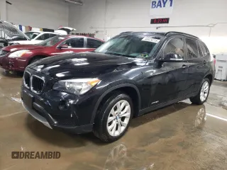 2014 BMW X1 xDrive28i with VIN WBAVL1C59EVY19932, listed as a Copart auction lot 48529275 with 132,229 mi miles and Salvage Title. Bid and sale history available at carsss.com. Image 1.