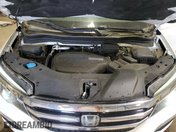 2017 Honda Pilot Elite with VIN 5FNYF6H08HB005758, listed as a Copart auction lot 53655725 with 124,218 mi miles and Salvage Title. Bid and sale history available at DreamBid. Image 12.