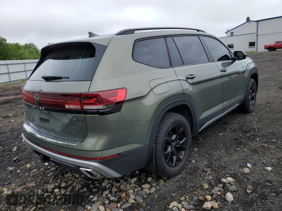 2024 Volkswagen Atlas Peak Edition SEL with VIN 1V2GR2CA0RC544299, listed as a Copart auction lot 52903134 with Not provided miles and Salvage title. Bid and sale history available at DreamBid. Image 3.