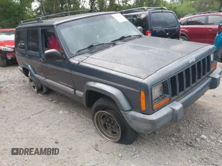 2001 Jeep Cherokee Sport with VIN 1J4FF48S91L571731, listed as a IAAI auction lot 42576272 with 181,688 mi miles and . Bid and sale history available at DreamBid. Image 1.