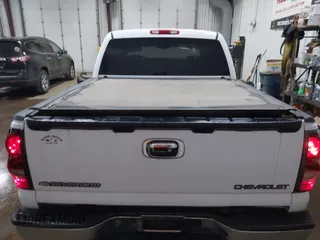 2005 Chevrolet Silverado 1500 LT with VIN 2GCEK13T651359294, listed as a IAAI auction lot 41863789 with 174,291 mi miles and . Bid and sale history available at DreamBid. Image 19.