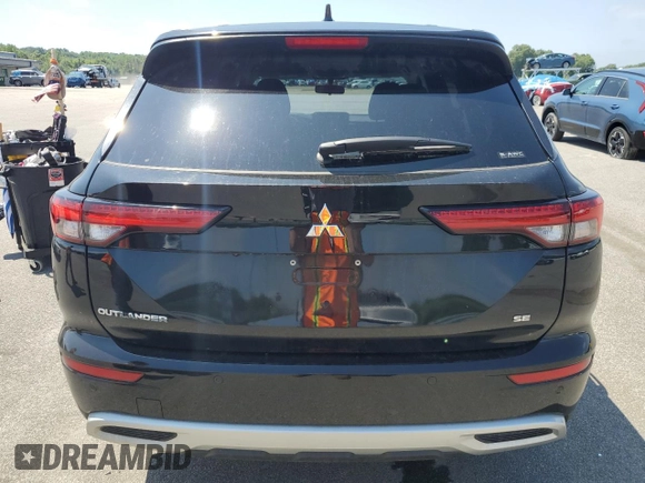 2024 Mitsubishi Outlander SE z VIN JA4J4VA82RZ083346, wystawiony jako Copart lot #61260205 z przebiegiem 11 792 mil mil oraz Czysty tytuł • Clean title. Historia ofert i sprzedaży dostępna na DreamBid. Obrazek 6.