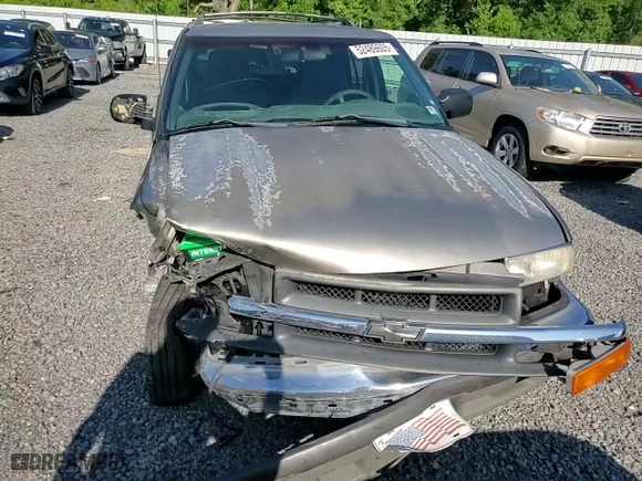 2000 Chevrolet Blazer LS with VIN 1GNCS13W7Y2376702, listed as a Copart auction lot 52489605 with 137,692 mi miles and Salvage Title. Bid and sale history available at carsss.com. Image 11.