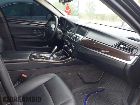 2014 BMW 5 Series 528i xDrive with VIN WBA5A7C54ED613352, listed as a IAAI auction lot 42197717 with 205,889 mi miles and . Bid and sale history available at DreamBid. Image 5.