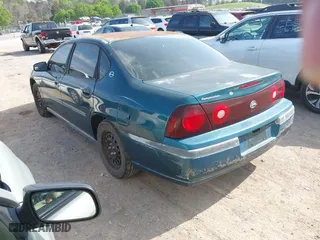 2000 Chevrolet Impala with VIN 2G1WF52E9Y9330910, listed as a IAAI auction lot 41940930 with 232,467 mi miles. Bid and sale history available at carsss.com. Image 3.