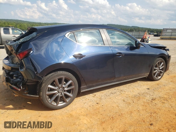 2021 Mazda Mazda3 Hatchback Preferred with VIN JM1BPBLL1M1344619, listed as a Copart auction lot 70441773 with 19,305 mi miles. Bid and sale history available at carsss.com. Image 3.