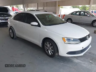 2011 Volkswagen Jetta SE with VIN 3VWDX7AJ6BM330333, listed as a IAAI auction lot 42545364 with 146,925 mi miles and . Bid and sale history available at DreamBid. Image 1.