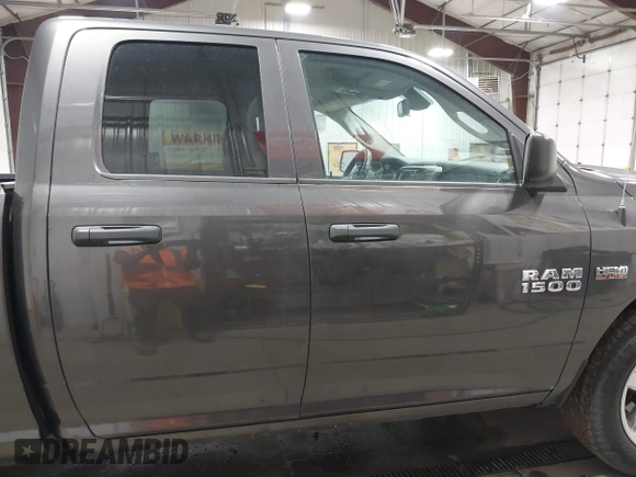 2014 Ram 1500 Tradesman z VIN 1C6RR7FT3ES214670, wystawiony jako IAAI lot #42517415 z przebiegiem 214 314 mil mil oraz . Historia ofert i sprzedaży dostępna na DreamBid. Obrazek 13.