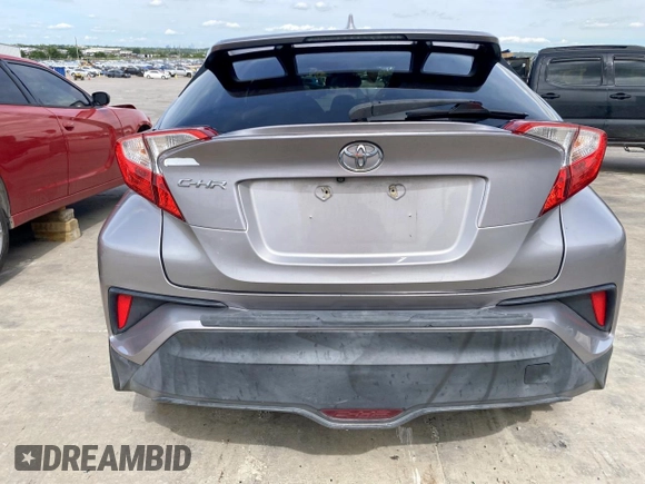 2018 Toyota C-HR XLE с VIN NMTKHMBX9JR015838, выставлен на аукционе Copart как лот 52732255 с пробегом 71 646 миль миль и Чистый • Clean title. История ставок и продаж доступна на DreamBid. Изображение 6.