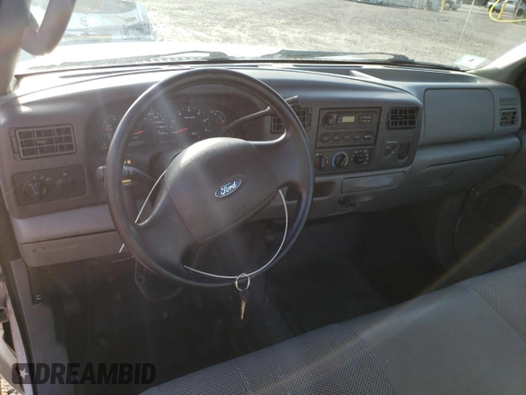 2004 Ford F-250 XL with VIN 1FTNF21LX4ED82605, listed as a Copart auction lot 85374574 with 56,534 mi miles and Clean title. Bid and sale history available at DreamBid. Image 8.
