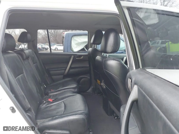 2010 Toyota Highlander SE with VIN 5TDJK3EH2AS010476, listed as a IAAI auction lot 41478894 with 268,632 mi miles. Bid and sale history available at carsss.com. Image 8.