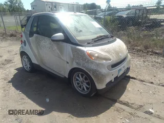 2009 Smart fortwo Passion z VIN WMEEK31X99K221919, wystawiony jako IAAI lot #42173405 z przebiegiem Nie podano mil oraz . Historia ofert i sprzedaży dostępna na DreamBid. Obrazek 1.