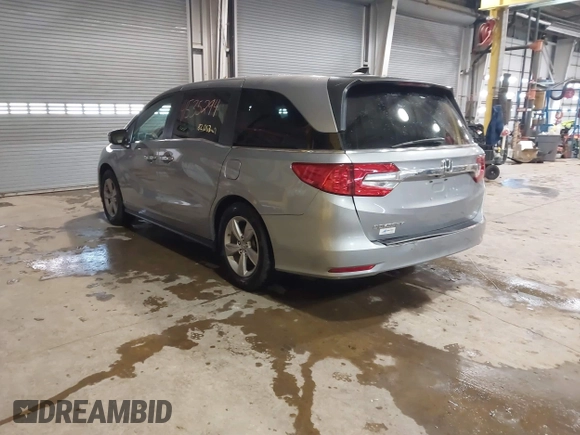 2020 Honda Odyssey EX-L with VIN 5FNRL6H76LB042228, listed as a IAAI auction lot 41535294 with 82,063 mi miles. Bid and sale history available at carsss.com. Image 3.
