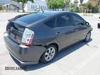 2008 Toyota Prius z VIN JTDKB20U683303442, wystawiony jako IAAI lot #42395845 z przebiegiem 231 883 mil mil oraz . Historia ofert i sprzedaży dostępna na DreamBid. Obrazek 4.