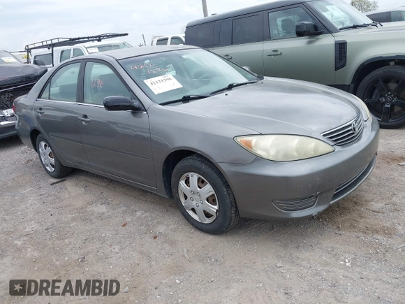 2006 Toyota Camry STD with VIN JTDBE30K063039692, listed as a IAAI auction lot 42121296 with 109,687 mi miles. Bid and sale history available at carsss.com. Image 1.