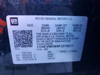 2023 Chevrolet Traverse High Country z VIN 1GNEVNKW4PJ275677, wystawiony jako Copart lot #49328615 z przebiegiem 47 102 mil mil oraz Szkoda całkowita • Salvage title. Historia ofert i sprzedaży dostępna na DreamBid. Obrazek 14.