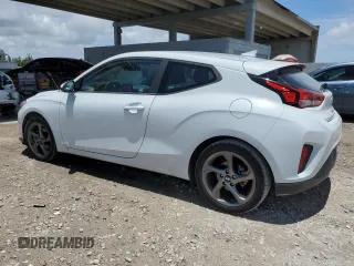 2019 Hyundai Veloster 2.0 с VIN KMHTG6AF2KU019977, выставлен на аукционе Copart как лот 62178965 с пробегом 83 621 миль миль и Списание • Salvage title. История ставок и продаж доступна на DreamBid. Изображение 2.