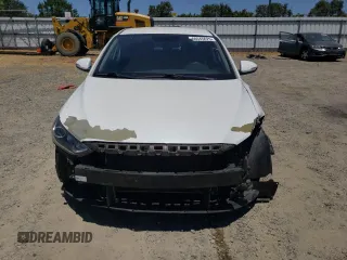 2017 Hyundai Elantra SE with VIN 5NPD84LF7HH091204, listed as a Copart auction lot 60545625 with 82,541 mi miles and Salvage title. Bid and sale history available at DreamBid. Image 5.