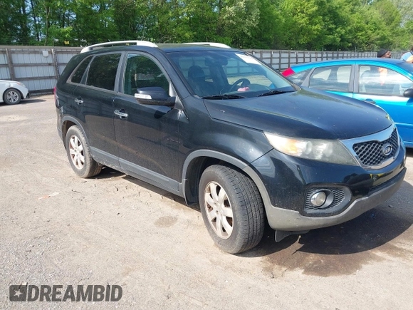 2012 Kia Sorento LX with VIN 5XYKT4A63CG189123, listed as a IAAI auction lot 42137121 with 329,389 mi miles. Bid and sale history available at carsss.com. Image 1.