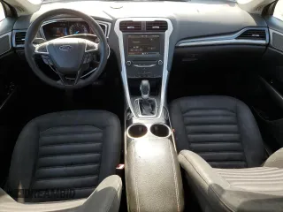 2013 Ford Fusion SE Hybrid z VIN 3FA6P0LU6DR365363, wystawiony jako Copart lot #62325625 z przebiegiem 226 624 mil mil oraz Czysty tytuł • Clean title. Historia ofert i sprzedaży dostępna na DreamBid. Obrazek 8.