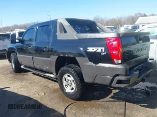 2003 Chevrolet Avalanche z VIN 3GNEK13T23G151831, wystawiony jako IAAI lot #41769769 z przebiegiem 207 010 mil mil oraz . Historia ofert i sprzedaży dostępna na DreamBid. Obrazek 3.