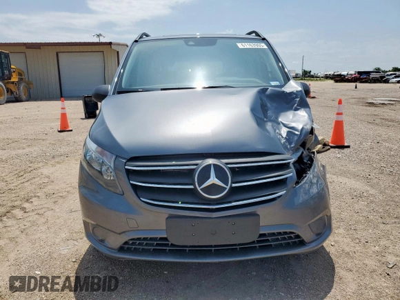 2023 Mercedes-Benz Metris с VIN W1WV0FEY6P4312984, выставлен на аукционе Copart как лот 61163905 с пробегом 8 092 миль миль и Списание • Salvage title. История ставок и продаж доступна на DreamBid. Изображение 5.