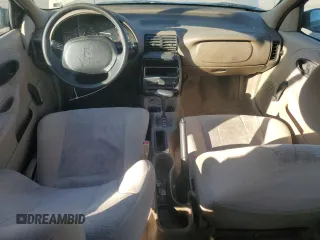 1999 Saturn SL with VIN 1G8ZK5270XZ147170, listed as a Copart auction lot 42169385 with 141,100 mi miles and Clean title. Bid and sale history available at DreamBid. Image 8.