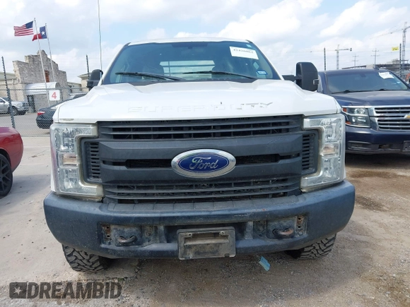 2018 Ford F-250 z VIN 1FD7X2BT6JEC67611, wystawiony jako IAAI lot #42426062 z przebiegiem Nie podano mil oraz . Historia ofert i sprzedaży dostępna na DreamBid. Obrazek 12.