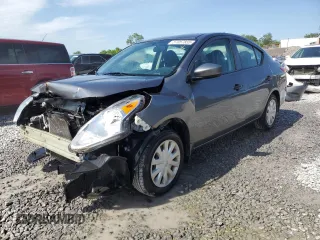 2017 Nissan Versa S Plus z VIN 3N1CN7AP1HL902404, wystawiony jako Copart lot #57057855 z przebiegiem 72 384 mil mil oraz Szkoda całkowita • Salvage title. Historia ofert i sprzedaży dostępna na DreamBid. Obrazek 1.