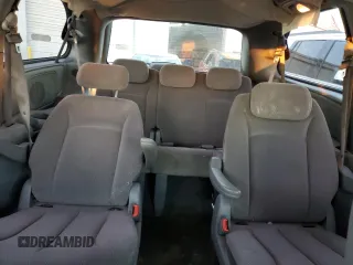 2007 Chrysler Town & Country LWB Touring with VIN 2A4GP54LX7R166984, listed as a Copart auction lot 87161504 with 301,005 mi miles and Salvage Title. Bid and sale history available at carsss.com. Image 10.