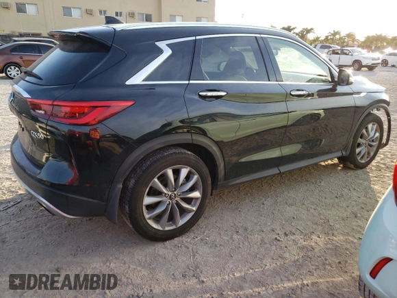 2021 Infiniti QX50 LUXE with VIN 3PCAJ5BA2MF125559, listed as a Copart auction lot 38032363 with 17,700 mi miles. Bid and sale history available at carsss.com. Image 3.