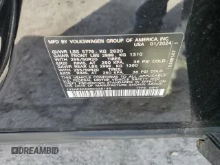 2024 Volkswagen Atlas SEL R-Line with VIN 1V2AE2CAXRC228149, listed as a Copart auction lot 51111825 with 6,548 mi miles and Salvage title. Bid and sale history available at DreamBid. Image 15.