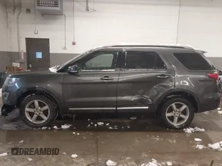2017 Ford Explorer XLT with VIN 1FM5K8D88HGD75308, listed as a IAAI auction lot 41628295 with 92,327 mi miles and . Bid and sale history available at carsss.com. Image 14.
