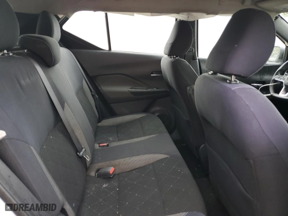 2018 Nissan Kicks SR with VIN 3N1CP5CU4JL522691, listed as a Copart auction lot 79184024 with 139,975 mi miles and Salvage Title. Bid and sale history available at carsss.com. Image 10.