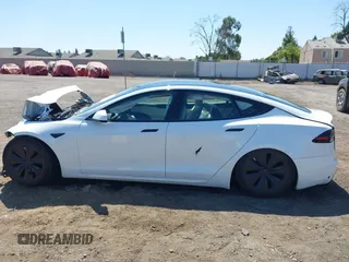 2023 Tesla Model S с VIN 5YJSA1E5XPF518693, выставлен на аукционе IAAI как лот 42768848 с пробегом 17 276 миль миль и . История ставок и продаж доступна на DreamBid. Изображение 15.