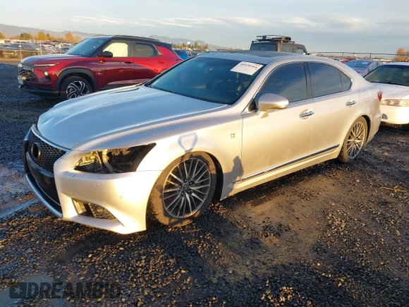 2013 Lexus LS 460 z VIN JTHCL5EFXD5019385, wystawiony jako IAAI lot #40930564 z przebiegiem 179 454 mil mil oraz . Historia ofert i sprzedaży dostępna na DreamBid. Obrazek 18.