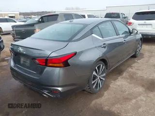 2021 Nissan Altima SR with VIN 1N4BL4CV1MN335698, listed as a IAAI auction lot 41589256 with 80,785 mi miles and . Bid and sale history available at carsss.com. Image 4.