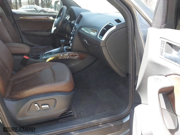 2016 Audi Q5 Premium with VIN WA1C2AFP9GA112330, listed as a IAAI auction lot 41652583 with 118,002 mi miles. Bid and sale history available at carsss.com. Image 5.