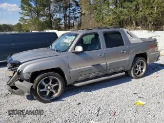 2002 Chevrolet Avalanche z VIN 3GNEC13TX2G136330, wystawiony jako Copart lot #50176365 z przebiegiem 274 177 mil mil oraz Szkody całkowita. Historia ofert i sprzedaży dostępna na DreamBid. Obrazek 1.