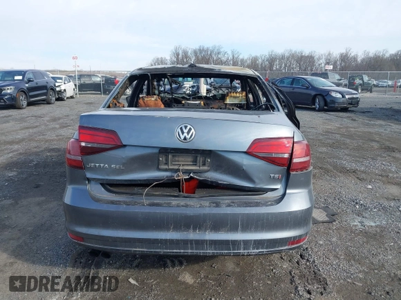 2016 Volkswagen Jetta Sedan 1.8T SEL with VIN 3VWL17AJ8GM365184, listed as a IAAI auction lot 41652449 with 120,721 mi miles. Bid and sale history available at carsss.com. Image 15.